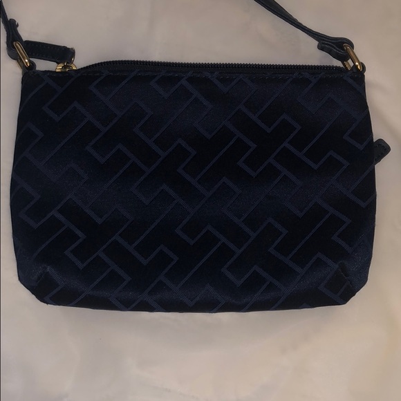 Tommy Hilfiger purse - Picture 3 of 5